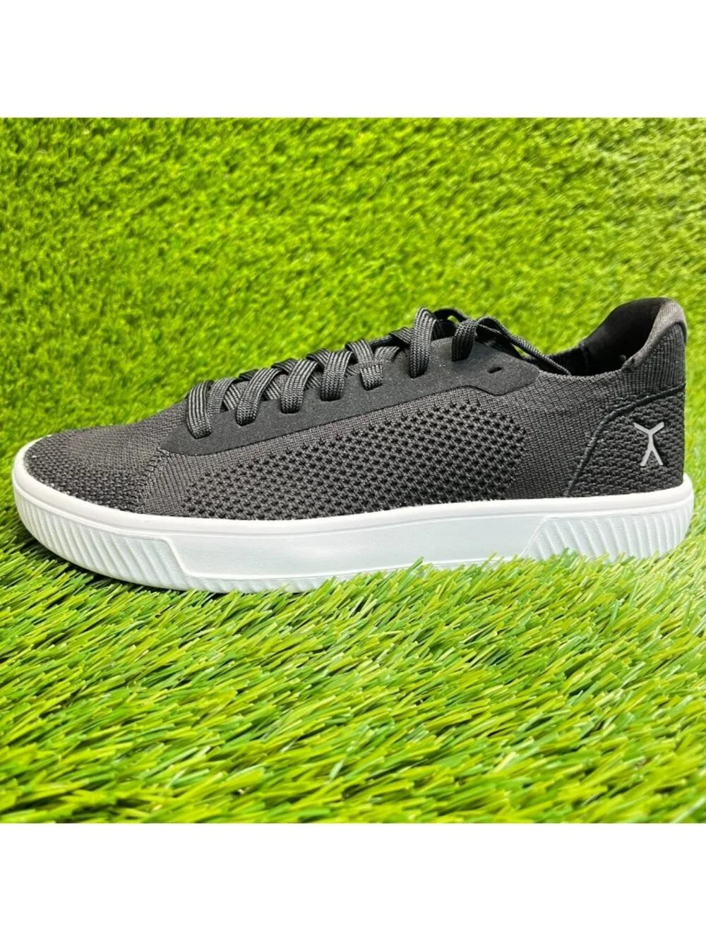 Flux Footwear Adapt Trainer Black White Womens Size 8.5 Athletic Shoes Sneakers